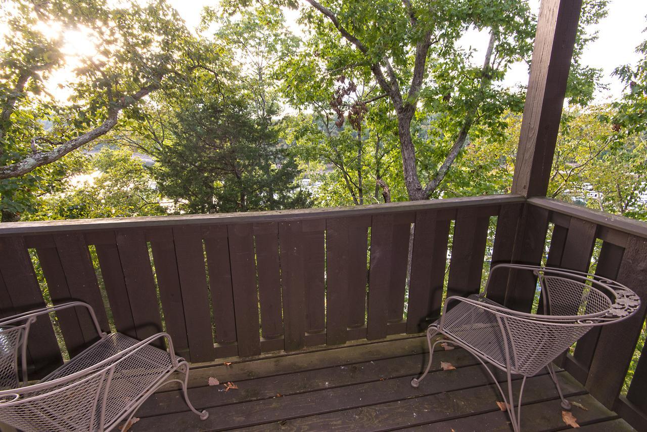 Lake Cumberland State Resort Park Jamestown Exterior foto