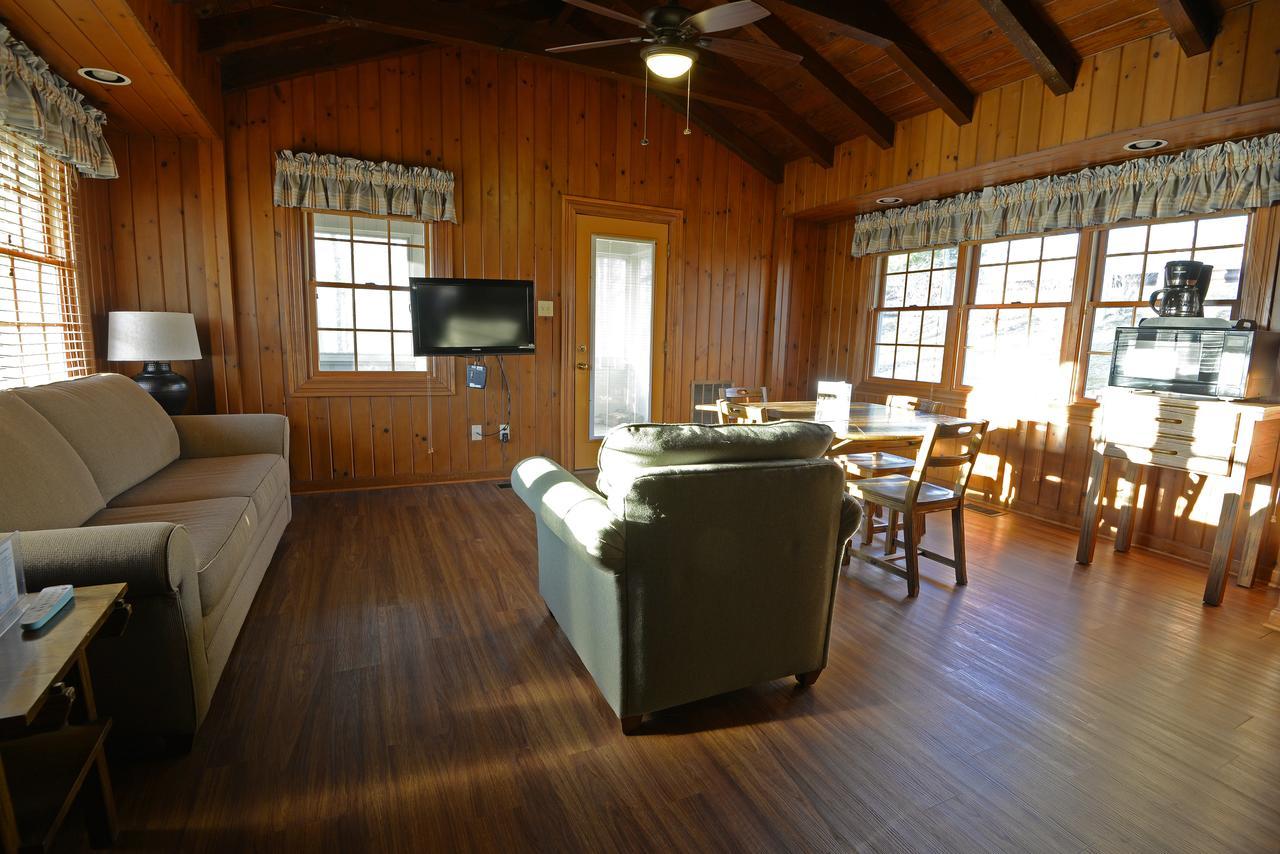 Lake Cumberland State Resort Park Jamestown Exterior foto
