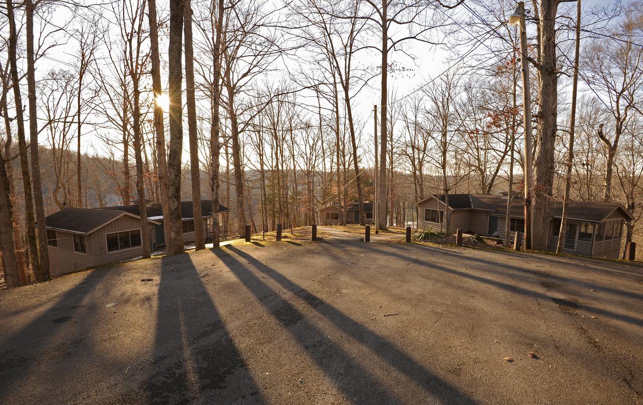 Lake Cumberland State Resort Park Jamestown Exterior foto